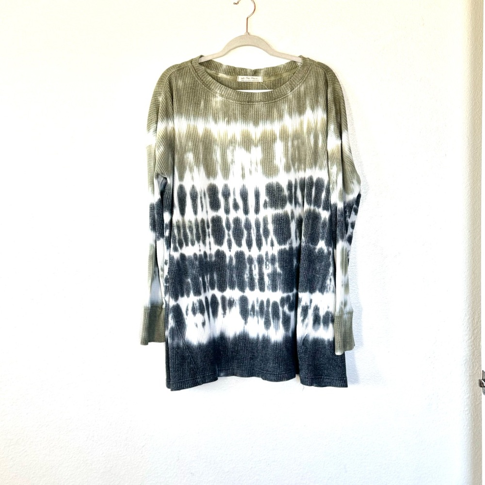 We The Free People Tyed Down Tee Oversized Shirt Waffle Knit Green Tie Dye M - Picture 2 of 11